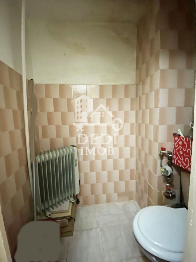 Apartament cu 3 camere de vanzare zona Bulevardul Dacia, Oradea - Poză 12