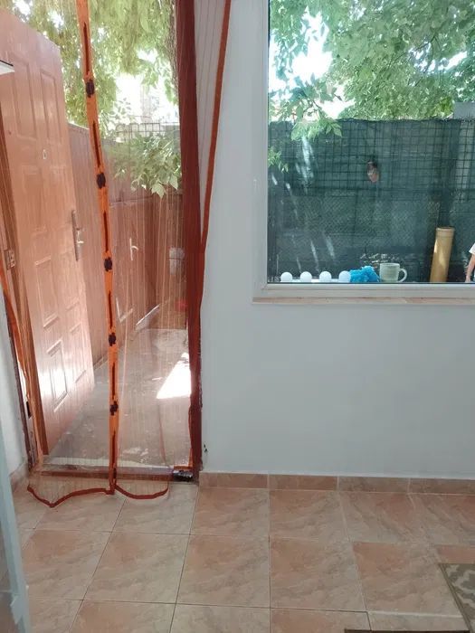 Apartament 2 camere,parter,curte,mobilat/utilat  Eroii Revolutiei - Poză 3