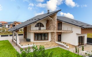 Vila cu arhitectura deosebita, teren 636mp, Cristian, Brasov - Poză 1