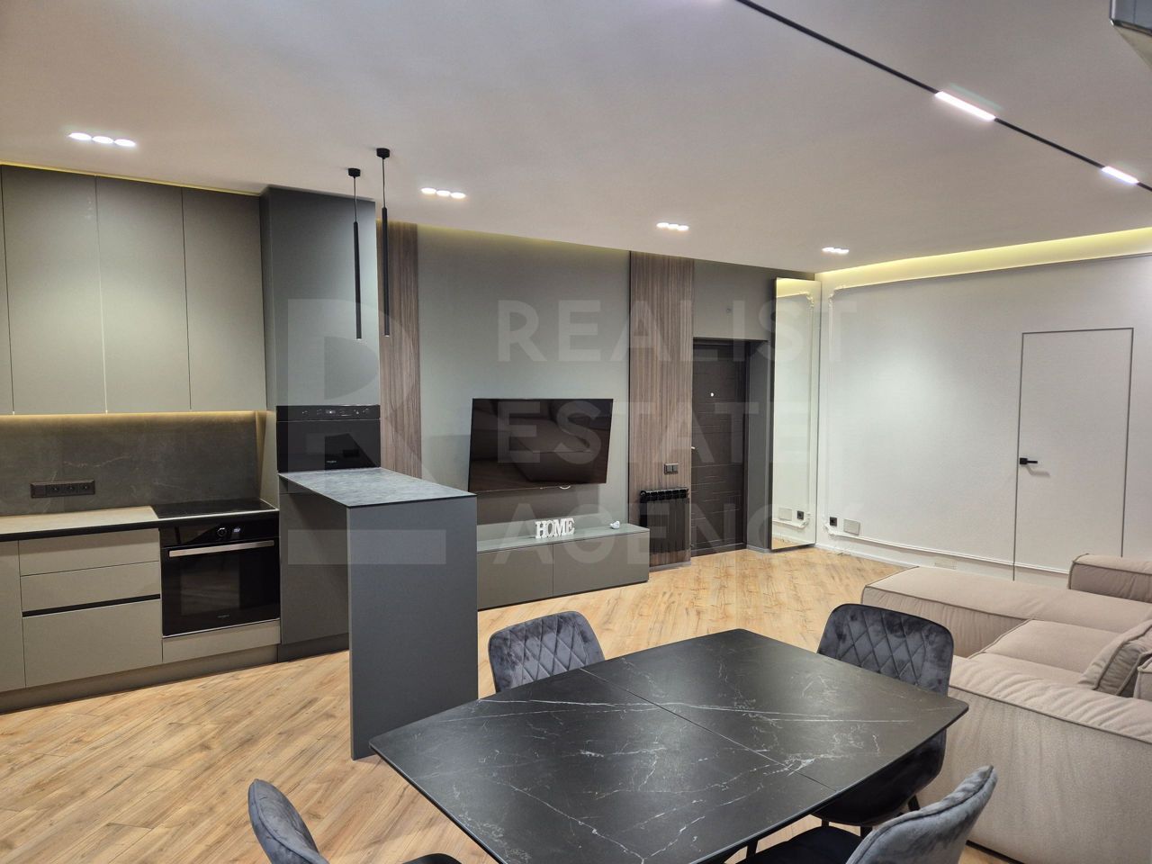 Chirie apartament, 3 camere, strada Moara Roșie, Centru - Poză 3