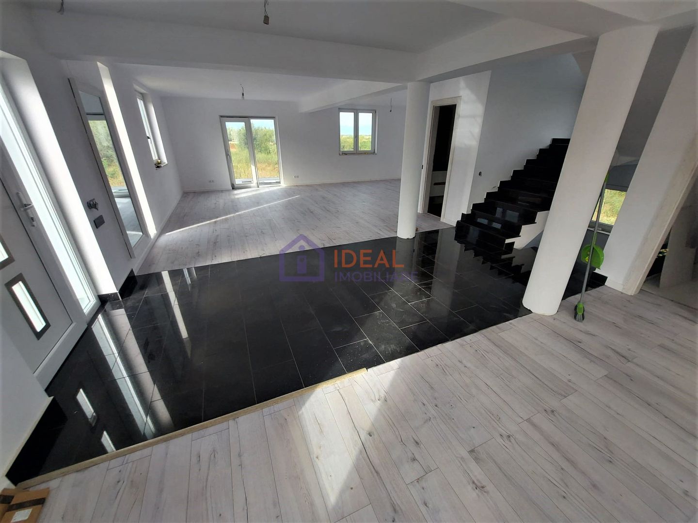 Casa Individuala LA CHEIE cu 250 mp utili, zona Strand - Poză 15