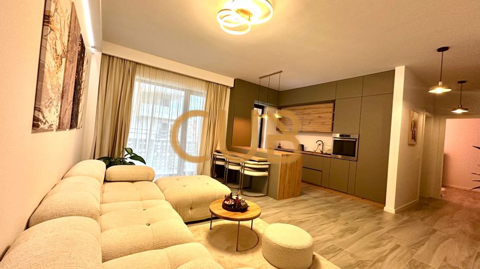 FUTURE RESIDENCE - 2cam DEOSEBIT complet mobilat+utilat|piscina,lift| - Poză 16