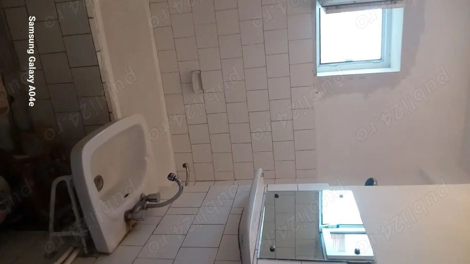 3 camere, decomandat, 3 balcoane, etaj 4/5  Micro 38 - Poză 3