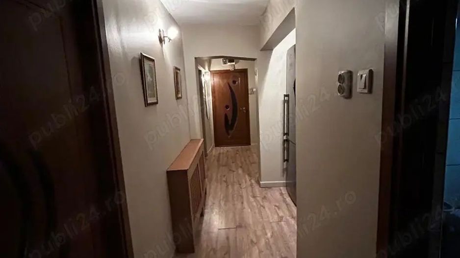 Apartament 3 camere de vânzare (parter) - Poză 3