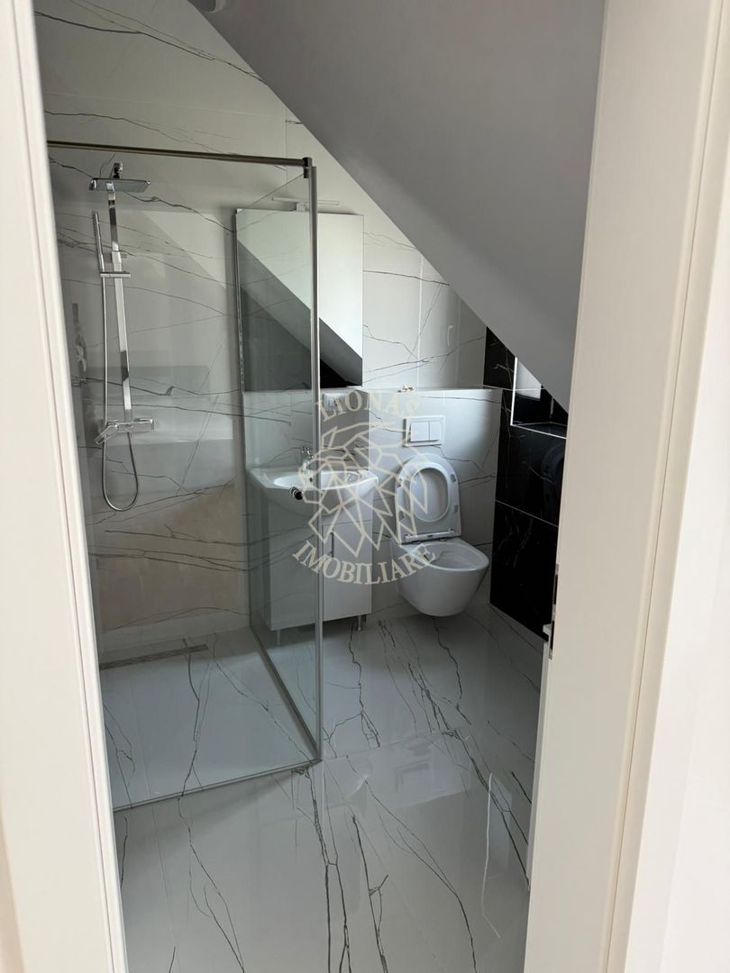 Apartament de Lux  4 camere 105 mp-etaj 3-parcare-Central - Poză 8