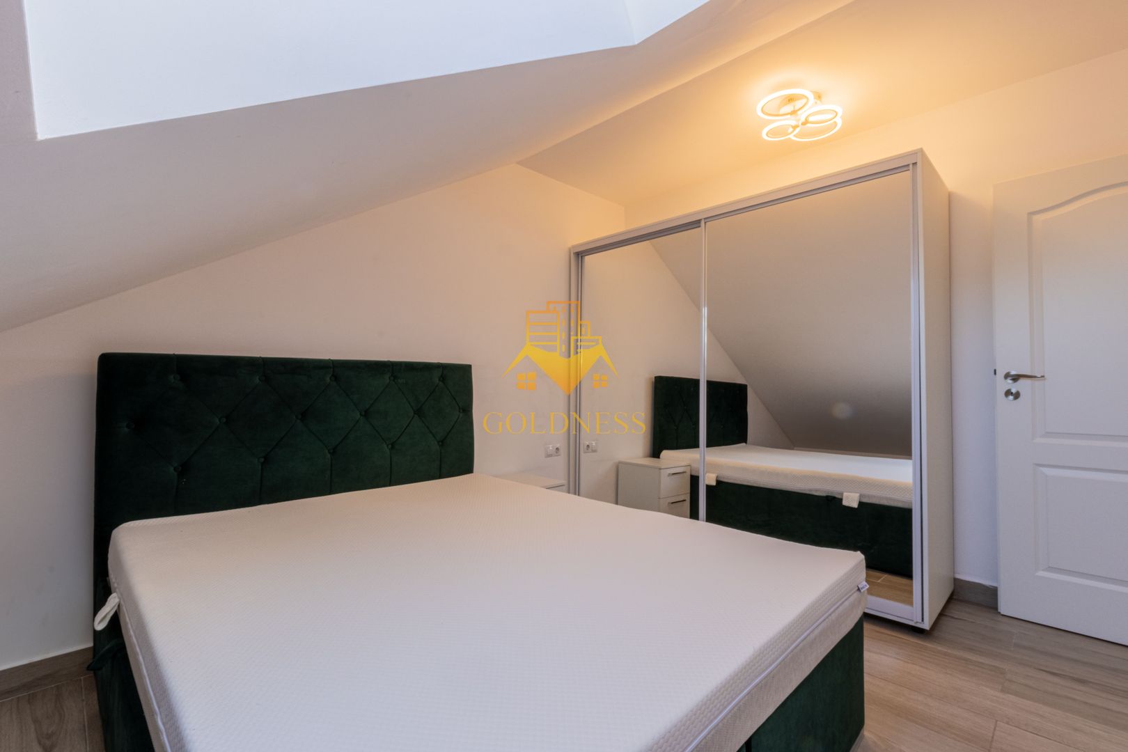 3 camere, modern, bloc nou, garaj,Europa zona Complex Luminia,Moldovan - Poză 6