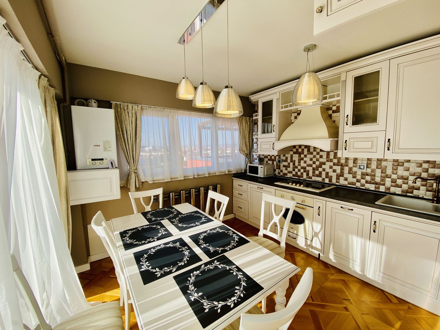 Penthouse confort lux,mobilat, utilat, garaj subteran, aer conditionat - Poză 8