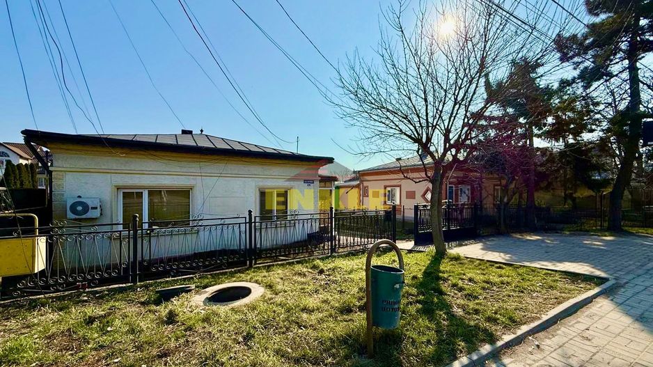 Vand sau inchiriez teren de 4500 mp Botosani zona mc Donalds ! - Poză 4