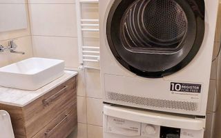 Finisaje moderne, zona linistita, ideal pentru familii - Poză 7