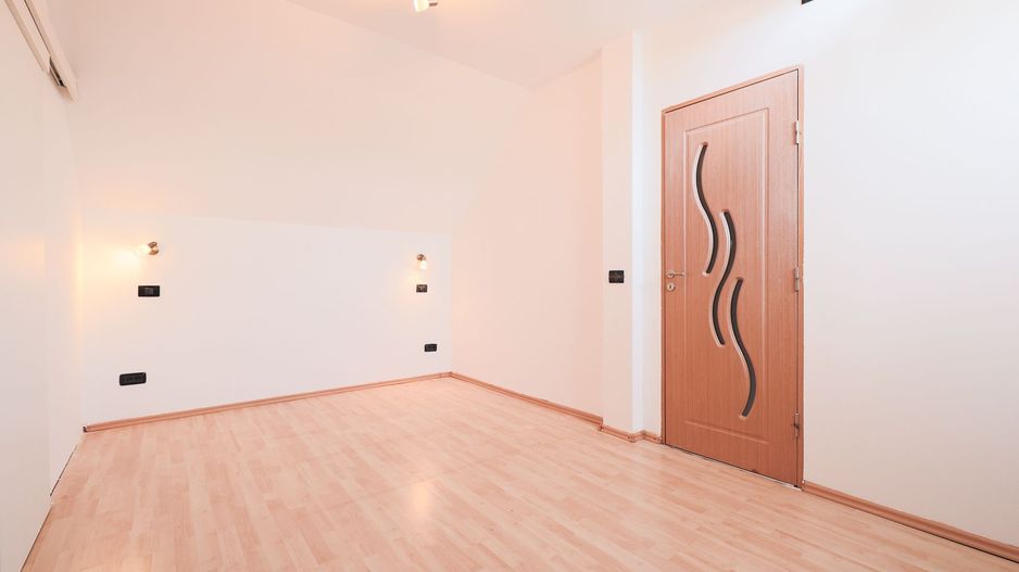 VANDUT! Apartament 2 camere în bloc nou, zona Tabacovici - Poză 4