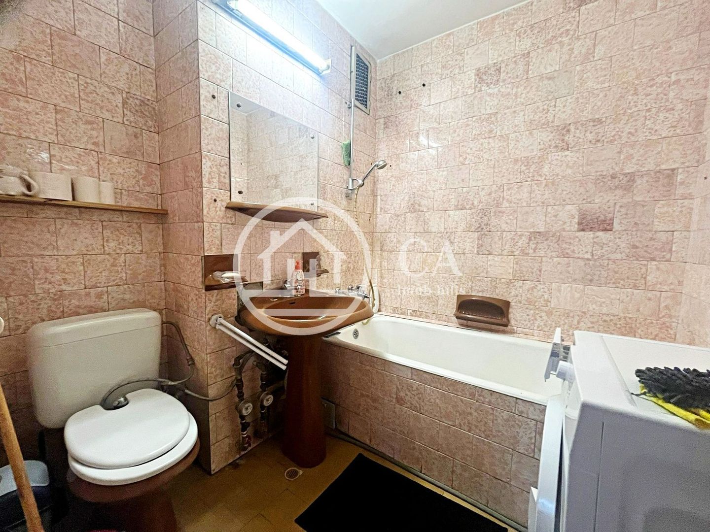 Apartament cu 3 camere de inchiriat in zona Nufarul, Oradea - Poză 12