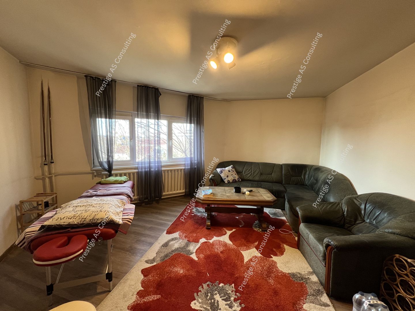 Apartament 3 Camere 2 Bai | Etaj 3 | Zona Soarelui - Poză 2