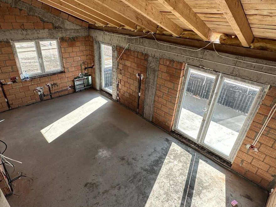 Apartament cu 3 camere cu terasa de 20 mp zona Sanpetru - Poză 14