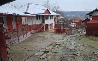 Proprietate cu două case| Comuna Fartatesti - Poză 1