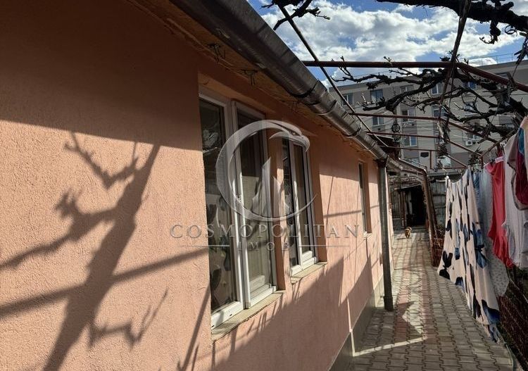 Casa cu 5 camere in zona D. Filipescu Posta teren 400mp Pret: 110.000 neg. - Poză 2