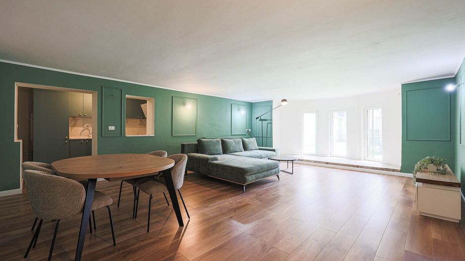 Apartament 95 mp pe Iuliu Maniu la casă, curte proprie inchisa - Poză 2