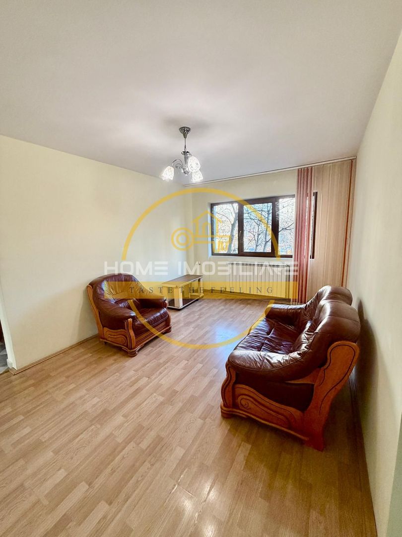 Apartament cu 3 camere / 75mp / in zona Podu Ros- 1001 Articole - Poză 3