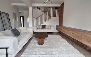 Duplex frumos cu arhitectura mediteraneana - Poză 3