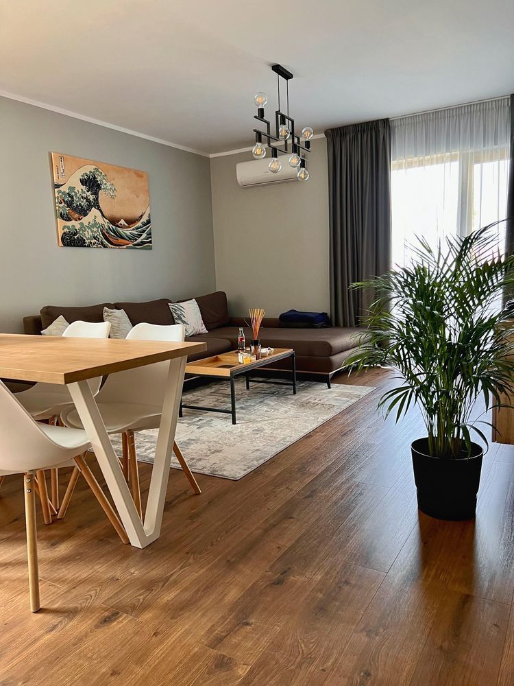 Apartament 3 camere, 63 mp • Ansamblul Luminia • Cartier Europa - Poză 1