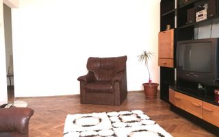 GARA-ABATOR- Apartament de 3 camere foarte spatios si luminos! - Poză 4