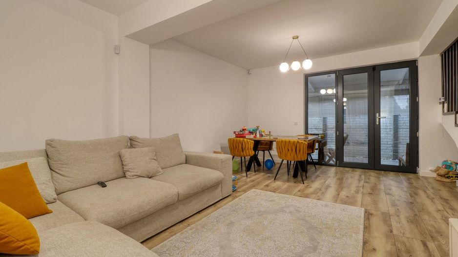 TUNARI- VILĂ MODERNĂ  INDIVIDUALĂ P+1- Toate utilitatile - Poză 2