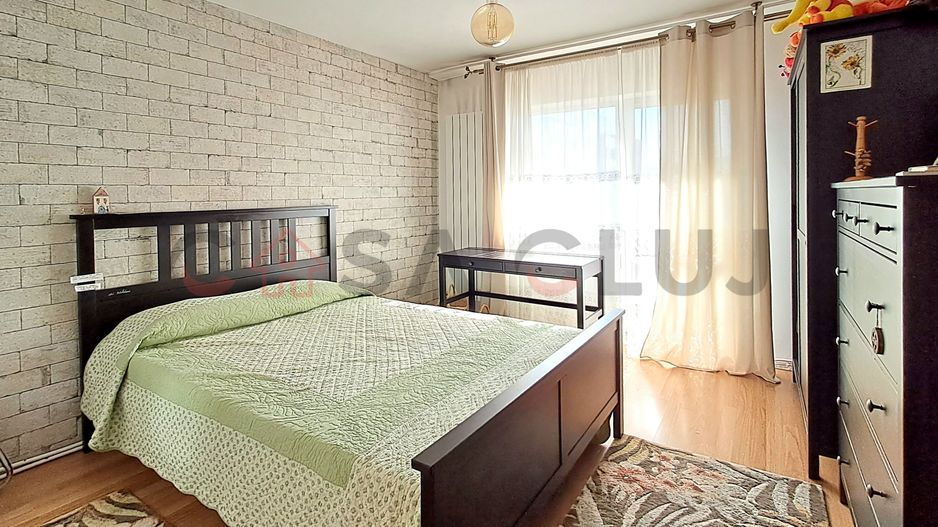 4 camere, 2 balcoane,2 Bai , parcare – zona Piața Flora!! - Poză 2