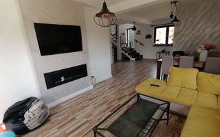 Casa moderna cu 4 camere, La  CHEIE in Poplaca - Poză 20
