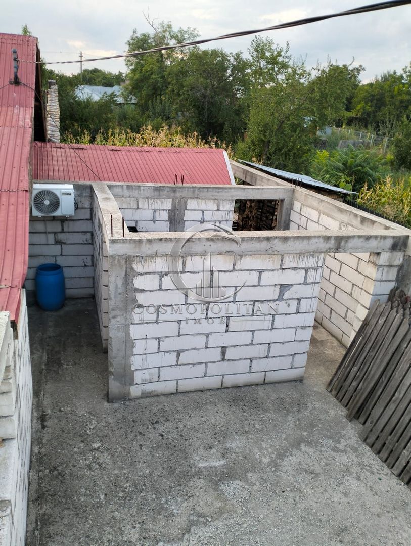 Casa si teren 970mp in comuna Costesti/BZ ~ constructie 2013 - Poză 48