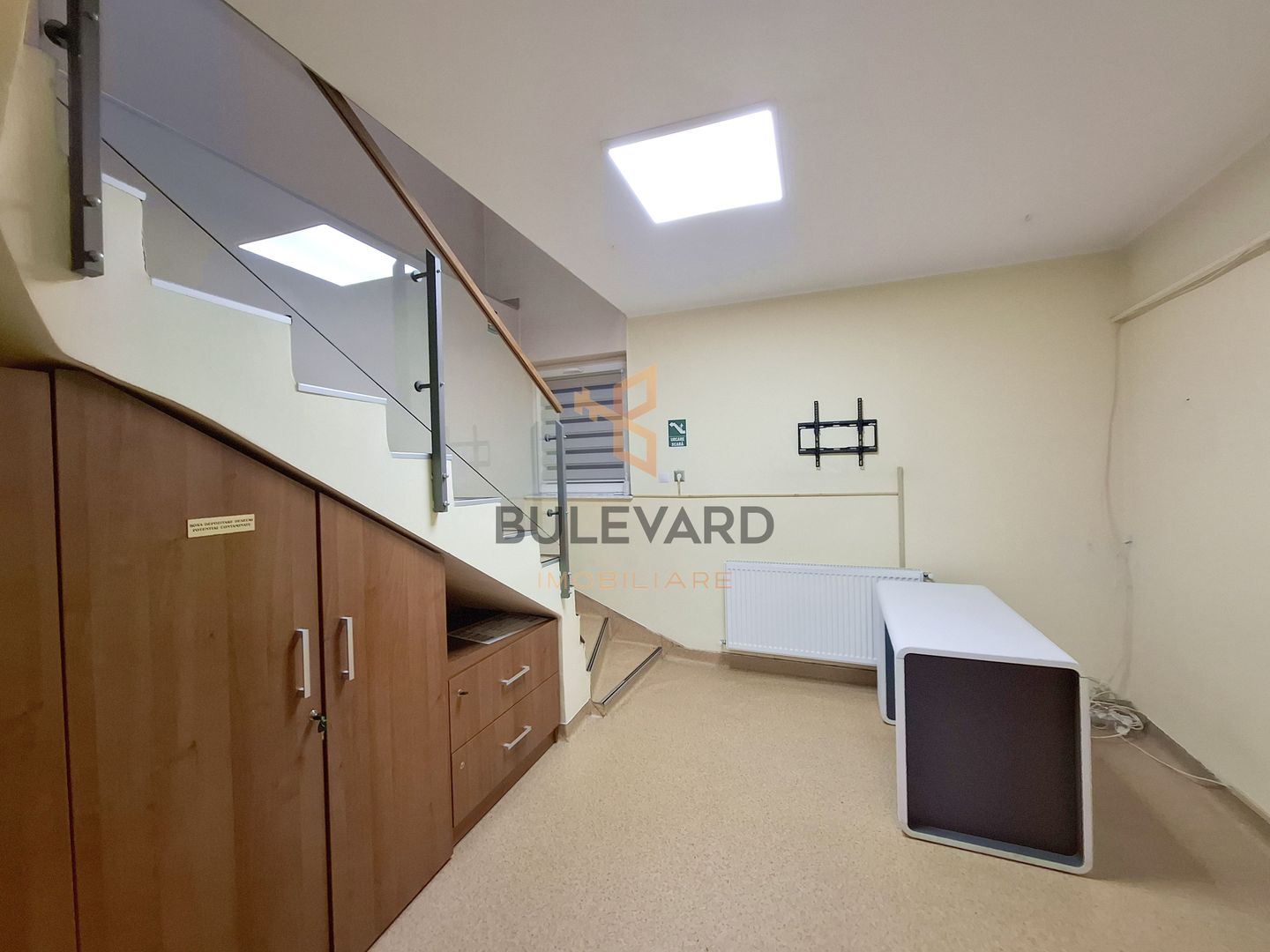 Spatiu comercial pretabil pentru activitati medicale, clinica! - Poză 13