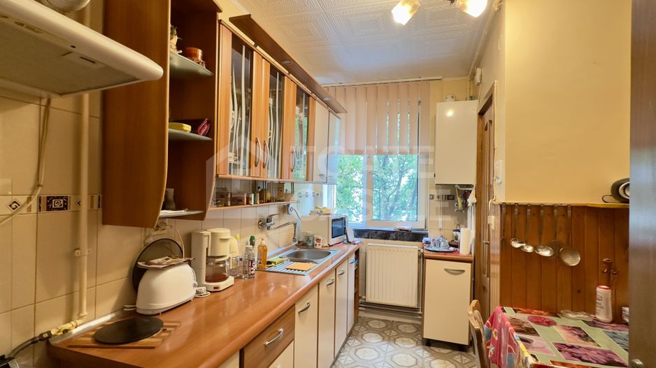 Apartament cu 3 camere decomandate, etaj intermediar, zona Hermes - Poză 4