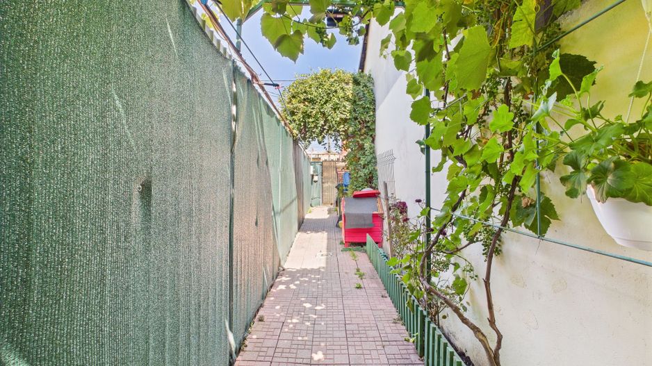 Casă cu 4 camere pe Bd. Laminorului – modernă și întreținută - Poză 2