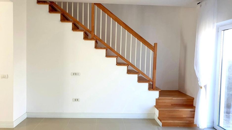 Triplex cu 4 camere,  in vatra satului - toate utilitatile - Sacalaz - Poză 5