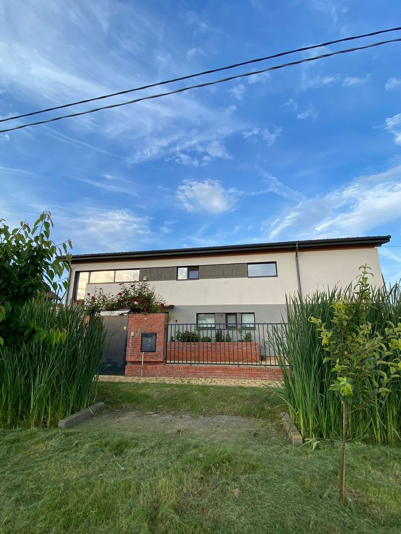 Vila Sinanadrei - Poză 2