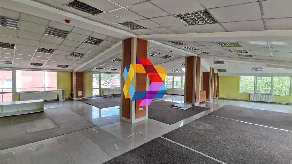 Spatiu birouri de închiriat Brasov - 500 mp # Plus-imo.ro - Poză 1