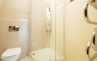 Inchiriere Spatiu exclusivist, vedere panoramică, luminos - Poză 13