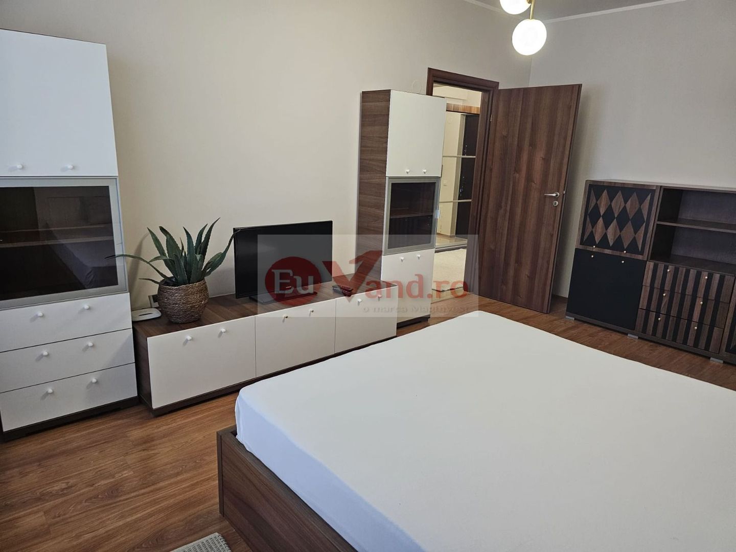 De inchiriat o camera Italian Residence, etaj 9/12, 420 euro - Poză 24