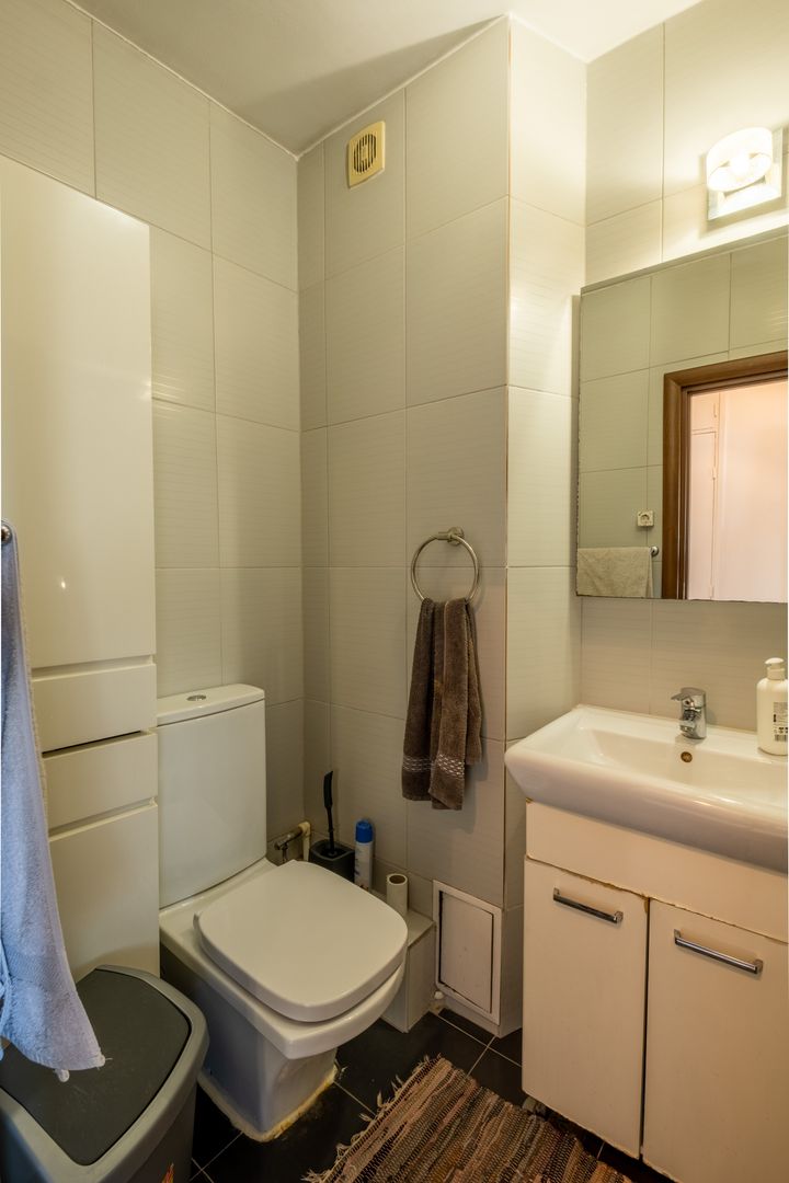 Apartament de 3 camere, la 10 minute de mers pe jos de Piața Unirii. - Poză 11