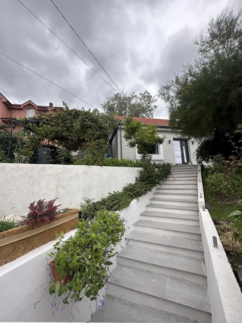 Casă parter, luminoasă, – vizavi de Spitalul Județean-387.000 EURO neg - Poză 12