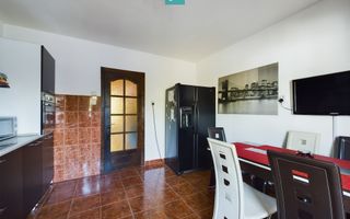 Casă ideală pentru familie extinsă în zona Crișan - Poză 17