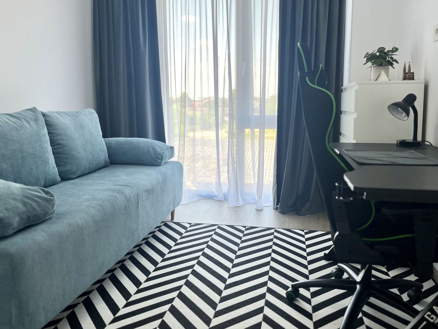 Apartament 3 camere, elegant, la prima închiriere, în zona Lipovei - Poză 17