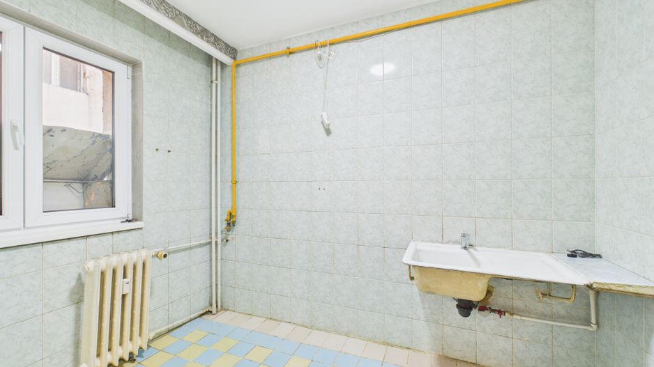 Apartament cu 3 camere de vânzare în zona Giurgiului - Poză 4