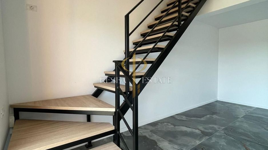 Apartament tip penthouse | 3 camere | Giroc - Poză 2