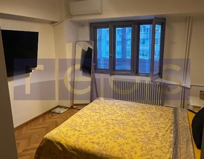 APARTAMENT DEOSEBIT 3 CAMERE – ZONA PIAȚA VICTORIEI – COMPLET RENOVAT! - Poză 3