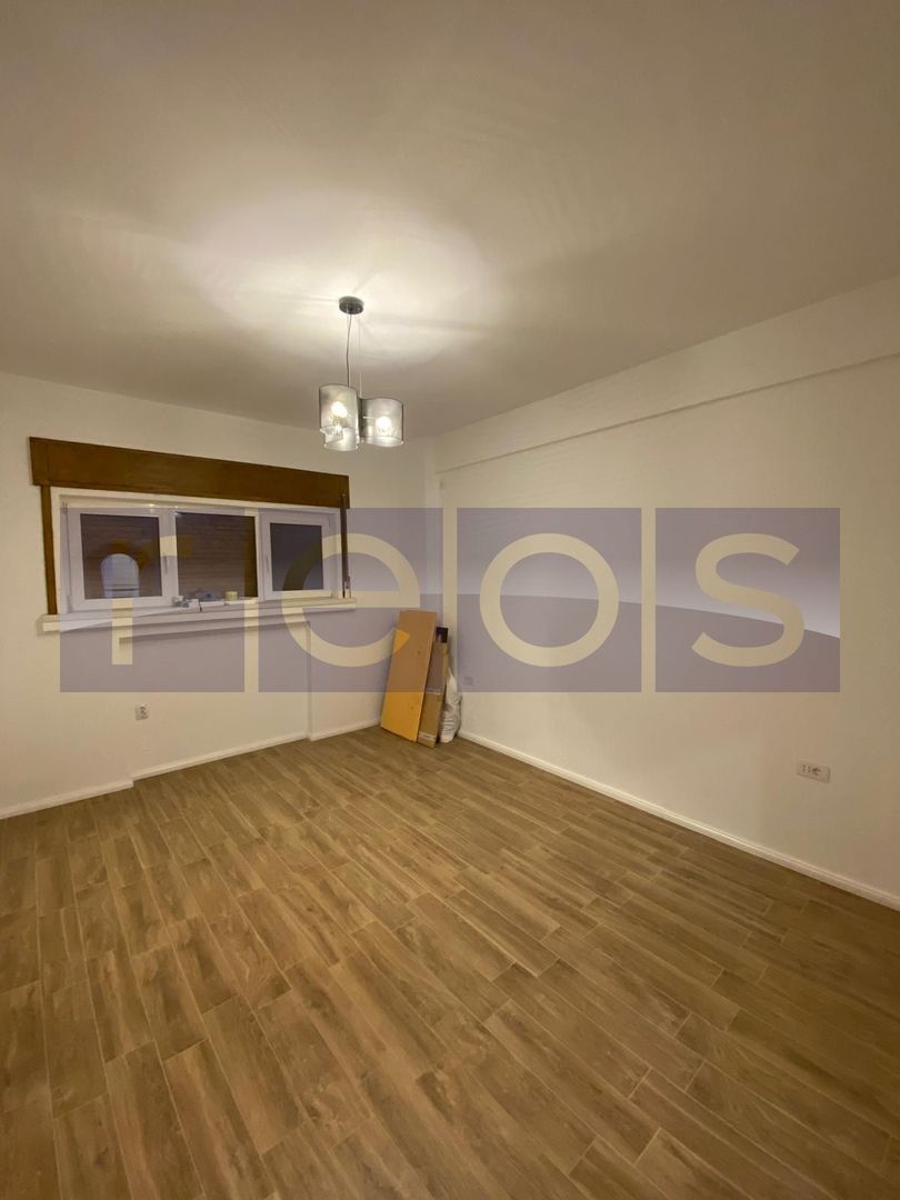 STUDIO  ZONĂ CENTRALĂ + BOXA - Poză 3