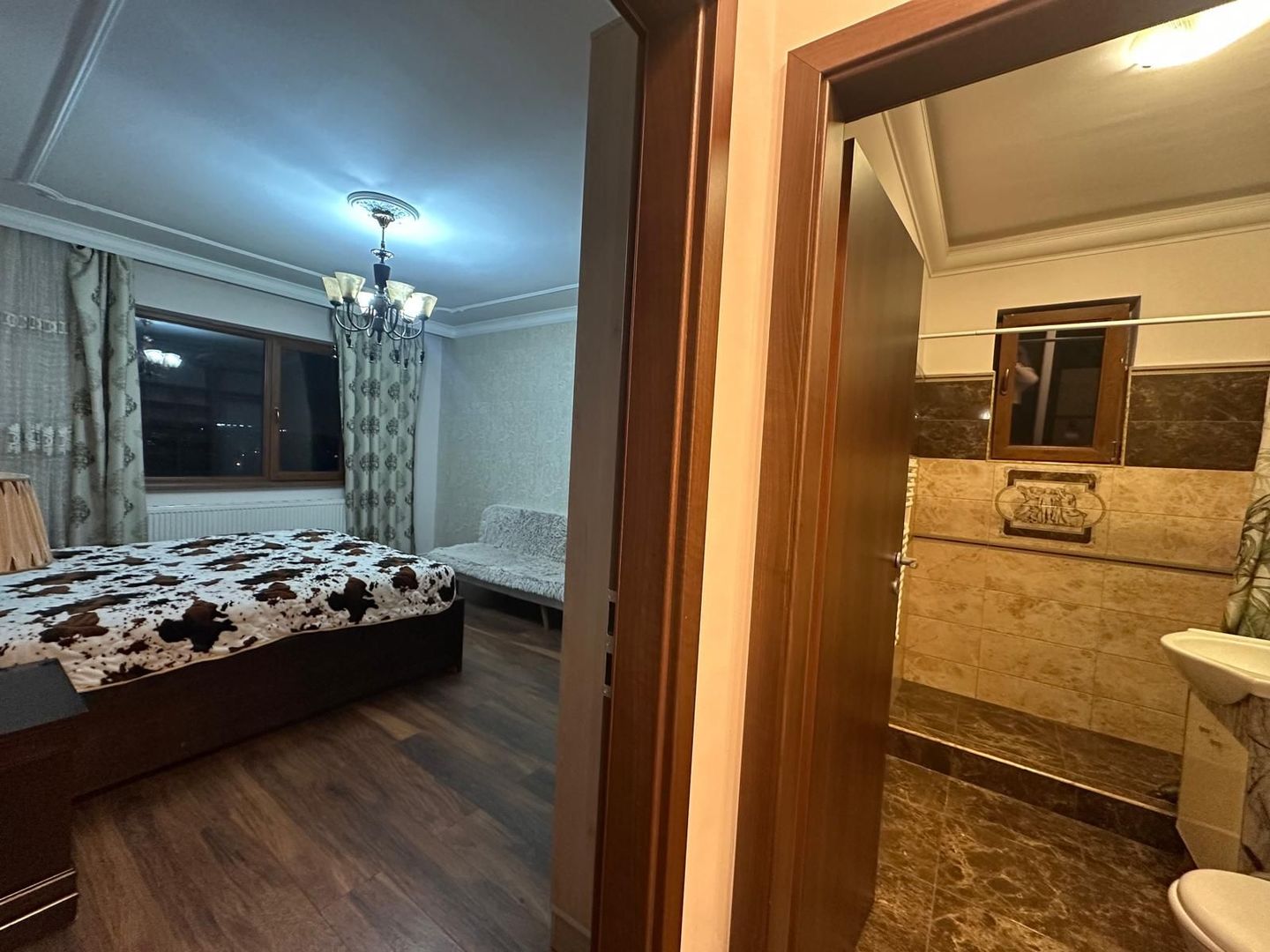 De vanzare apartament 2 camere - Mihai Bravu - Poză 4