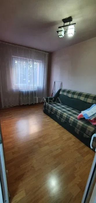 Apartament cu 4 camere, decomandat, Manastur., zona BIG. - Poză 3