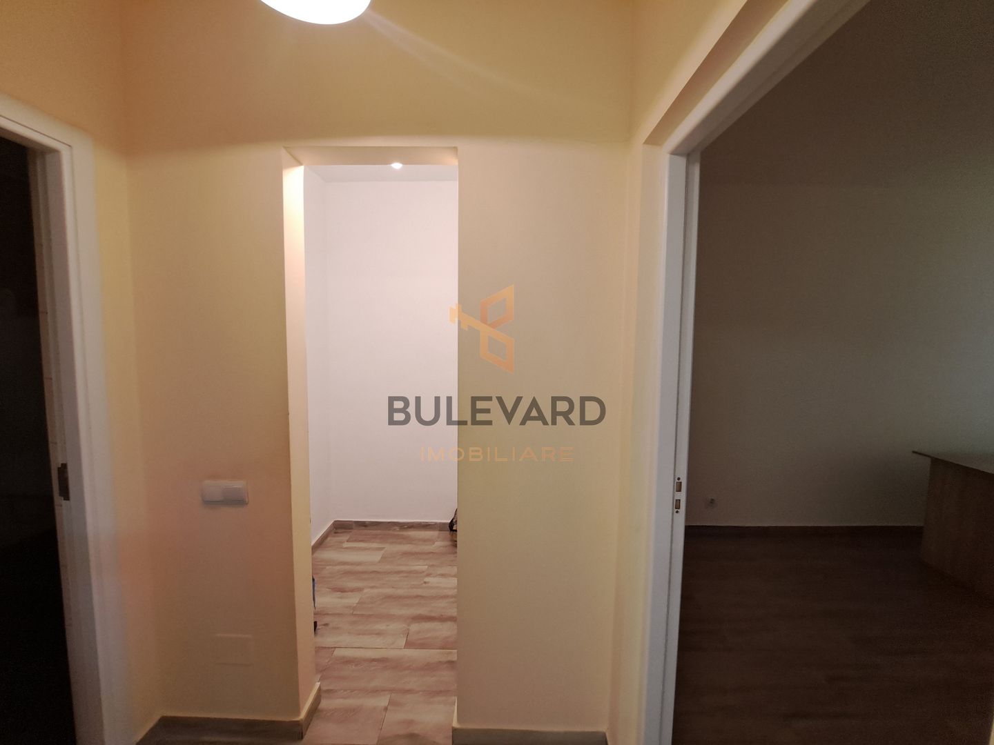 Spatiu de birouri, zona Metro! - Poză 8