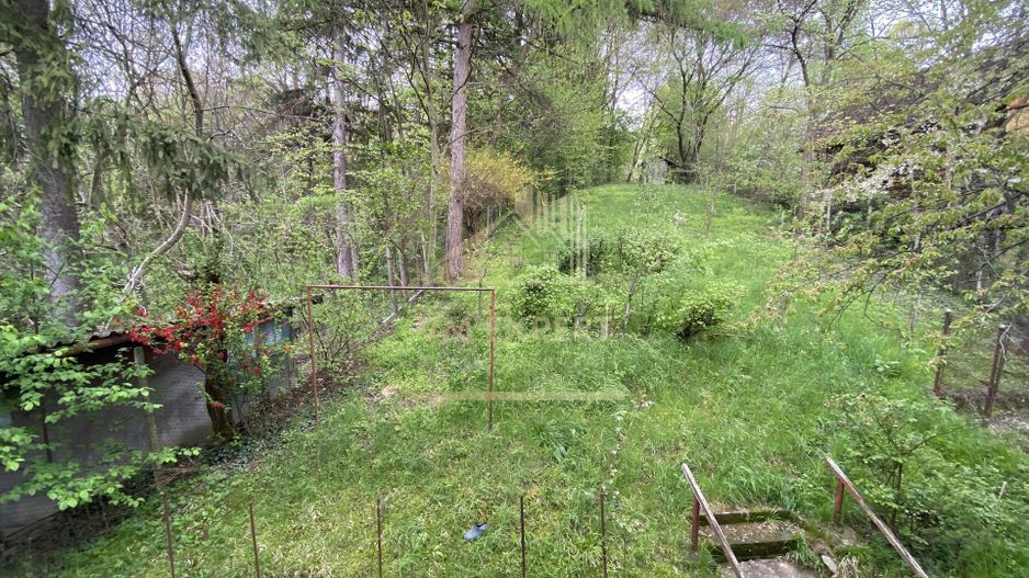 VILA 5 CAMERE, TEREN 1500 MP, CENTRAL CAMPULUNG - Poză 9