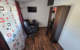 3 camere, zona centrala, centrala proprie, ideal pentru studenti, familie - Poză 7