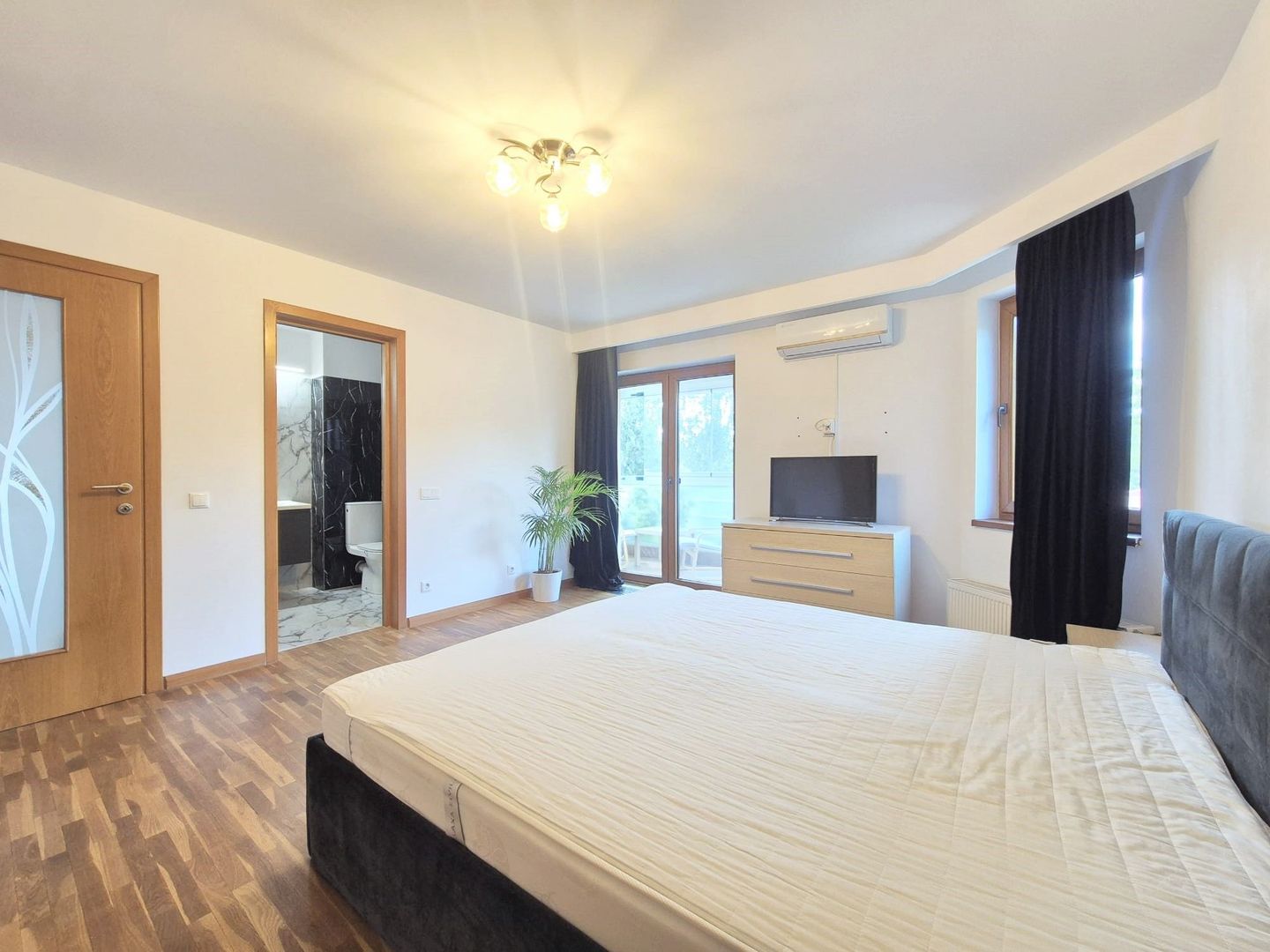 COMISION 0% - Baneasa/ Dobrogeanu Gherea-Garlei casa P+1+M 6 camere curte 550mp - Poză 18
